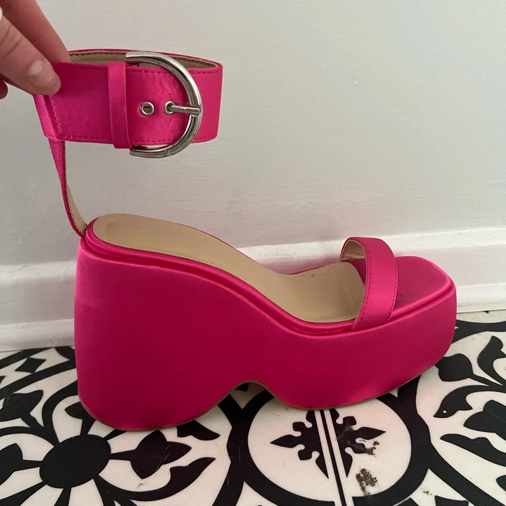 PINK satin wedges / platform heels (NASTYGAL) - Picture 3 of 5